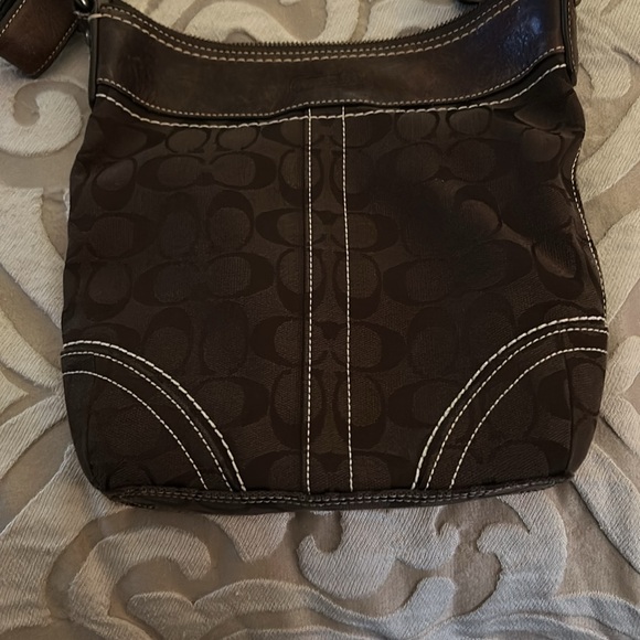 Handbag - Picture 2 of 2